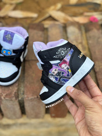 Premium • Hunters 2D Mv765