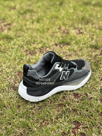 New Balance H900