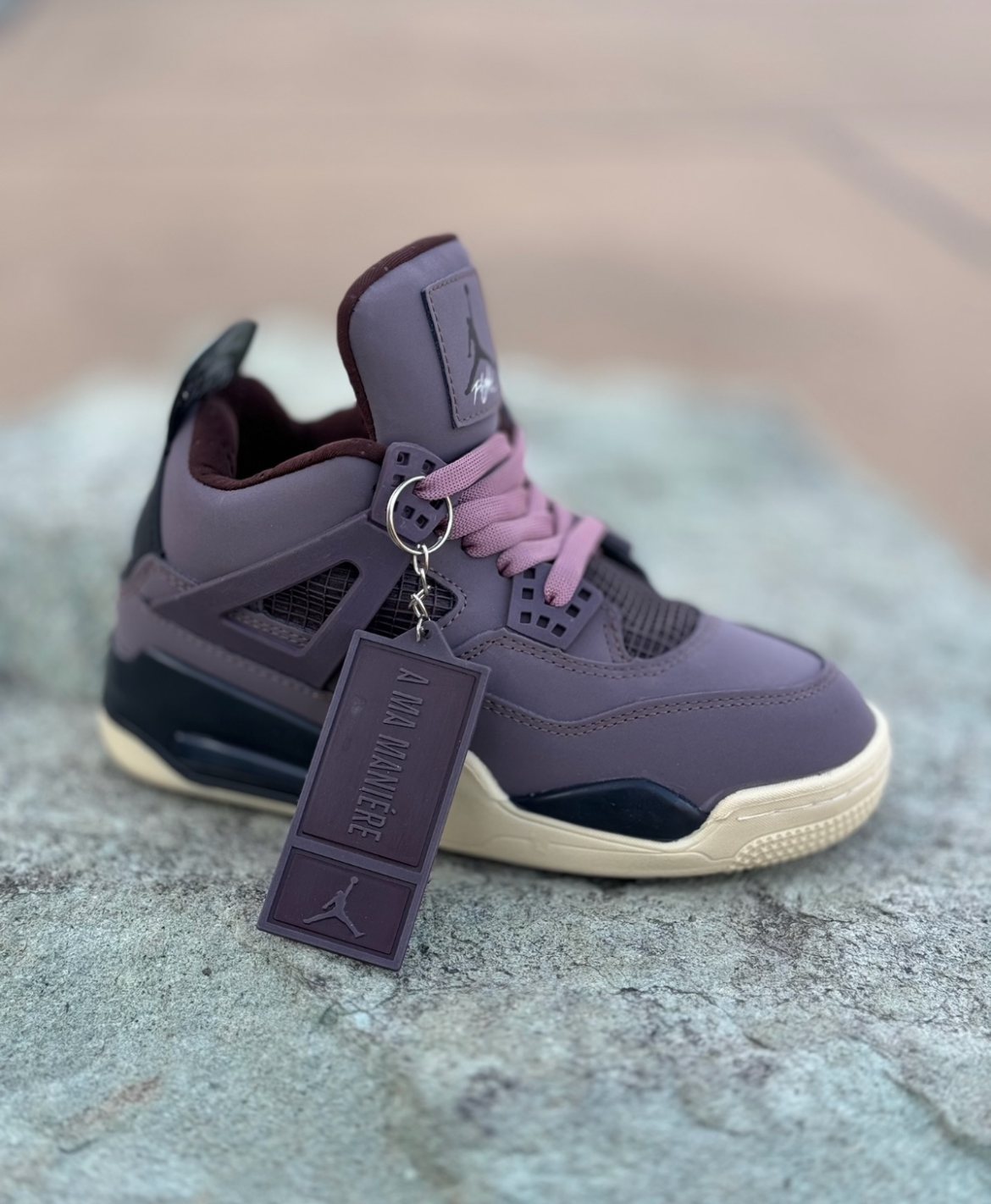 Retro 4 H647